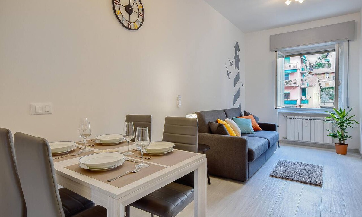 Recco Apartment | 1 bedroom beach front apartment in Recco