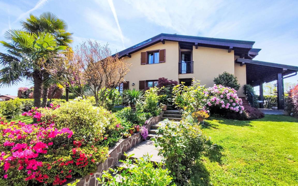 Montano Lucino Apartment | 100 m² Apartment ∙ 3 bedrooms ∙ 5 guests
