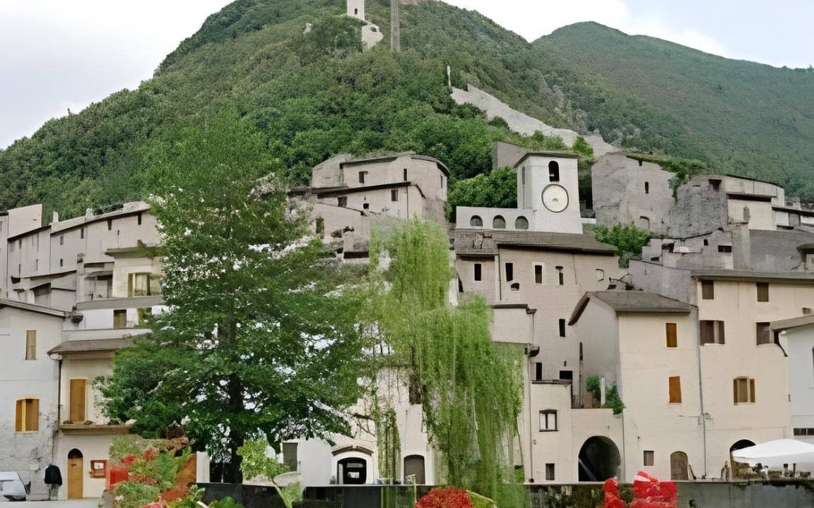 Scheggino Hotel | 100 m² Hotel ∙ 2 bedrooms ∙ 10 guests