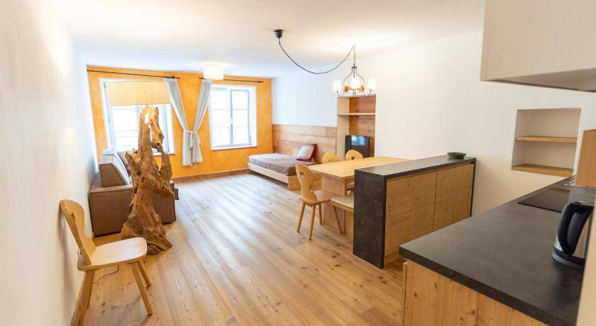 Brunico Apartment | 110 m² Apartment ∙ 2 bedrooms ∙ 8 guests