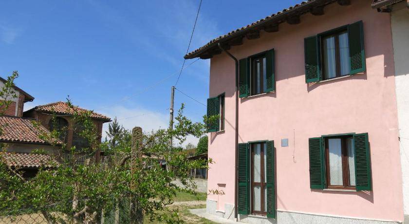 Cortiglione House | 120 m² House ∙ 3 bedrooms ∙ 5 guests