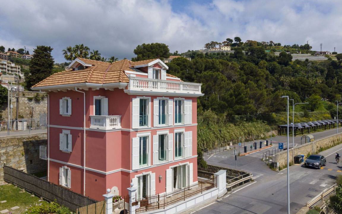 Bussana Villa | 120 m² Villa ∙ 2 bedrooms ∙ 4 guests