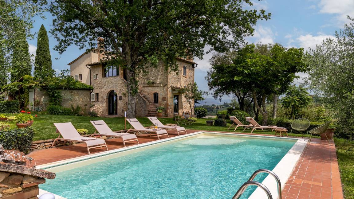 San Gimignano Villa | 120 m² Villa ∙ 4 bedrooms ∙ 8 guests