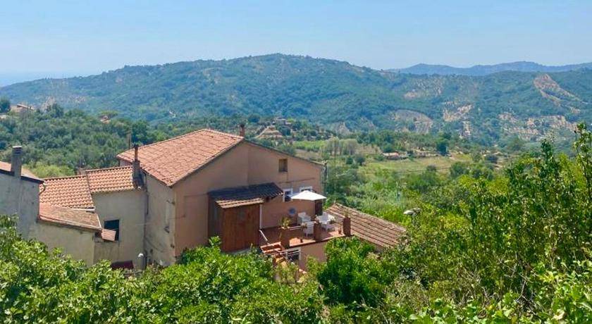 Casal Velino House | 150 m² House ∙ 3 bedrooms ∙ 8 guests