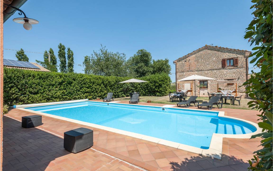 Tolentino House | 150 m² Maisonette ∙ 6 bedrooms ∙ 14 guests
