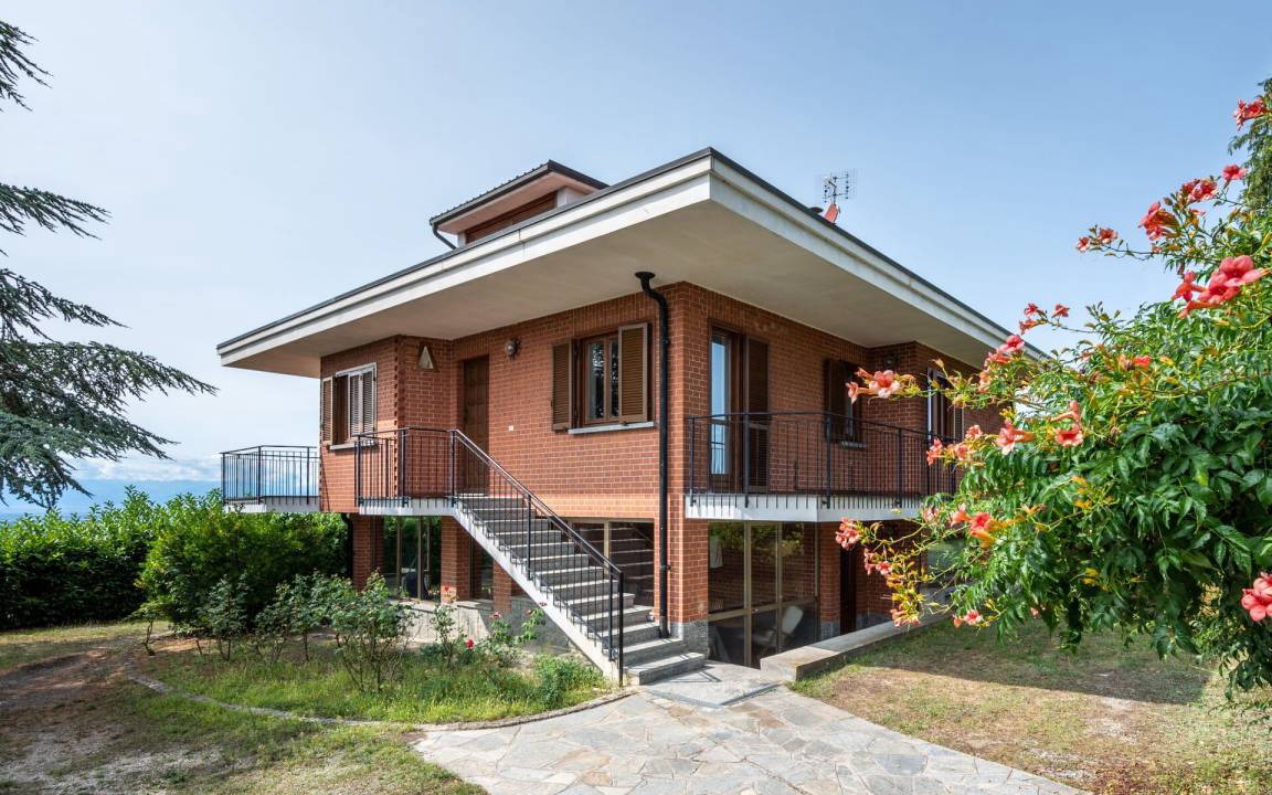 Bossolasco Other | 160 m² Accommodation ∙ 3 bedrooms ∙ 8 guests