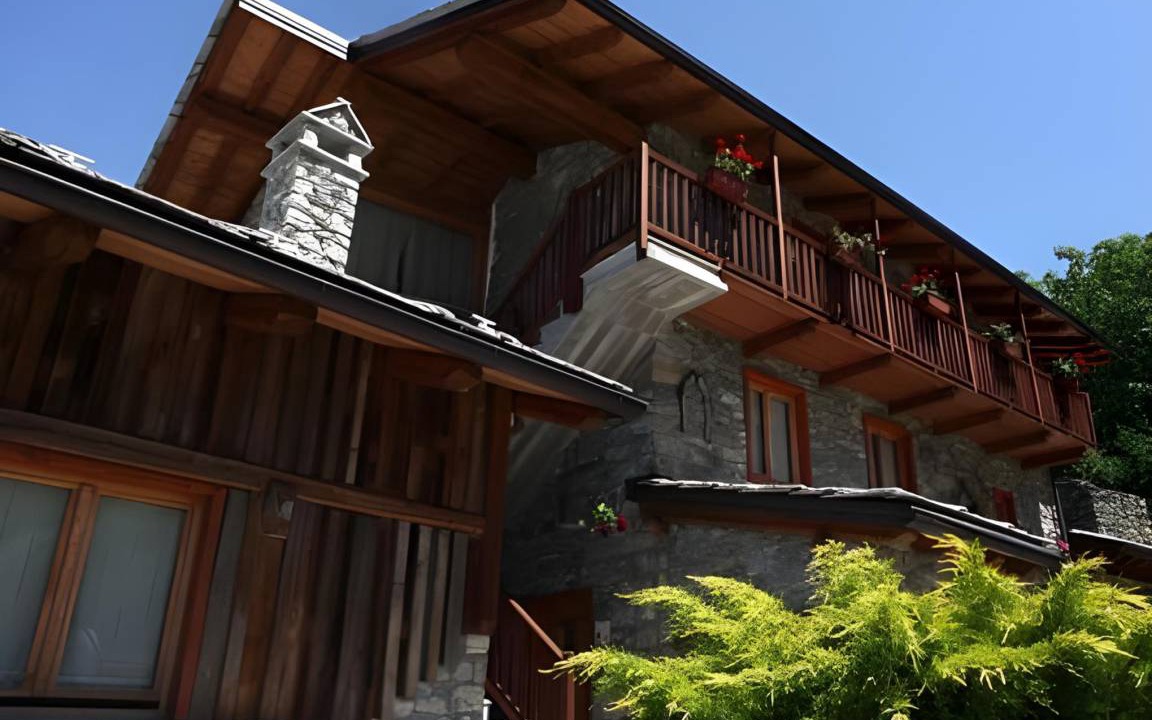 Montjovet Bed & Breakfast | 160 m² Bed and breakfast ∙ 5 bedrooms ∙ 13 guests