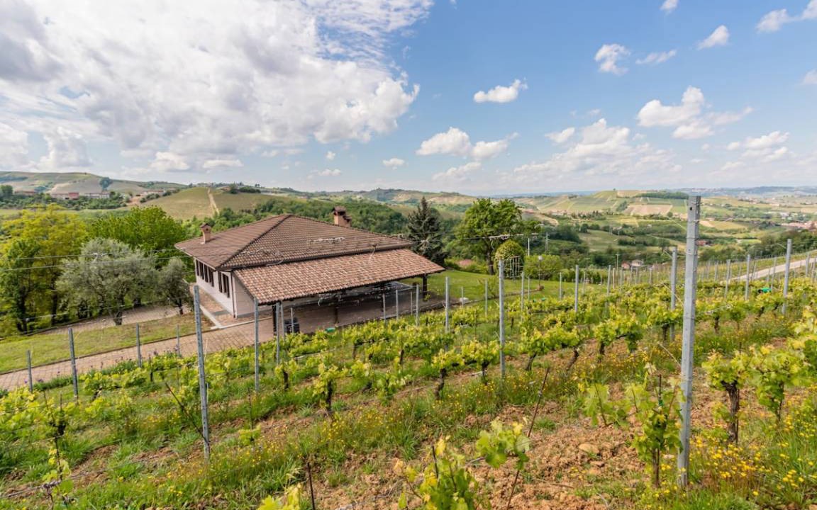 Neive House | 160 m² House ∙ 4 bedrooms ∙ 8 guests
