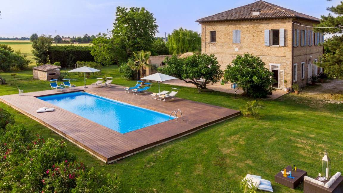 Massa Castello Villa | 168 m² Villa ∙ 4 bedrooms ∙ 8 guests