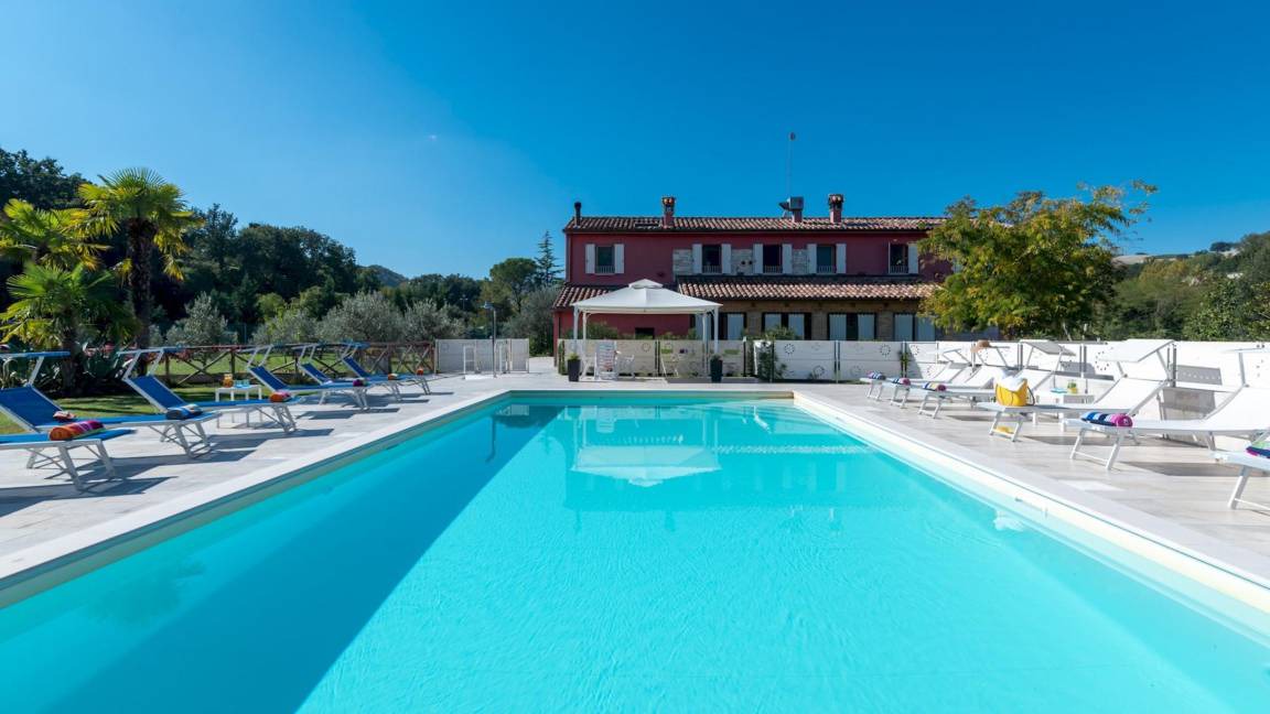 Fossombrone Villa | 170 m² Villa ∙ 6 bedrooms ∙ 16 guests