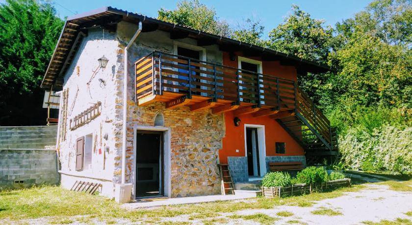 Castellamonte Bed & Breakfast | 18 m² Bed and breakfast ∙ 4 guests