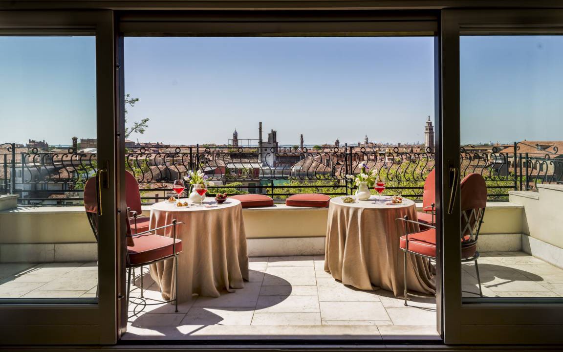 Dorsoduro Apartment | 180 m² Apartment ∙ 3 bedrooms ∙ 6 guests