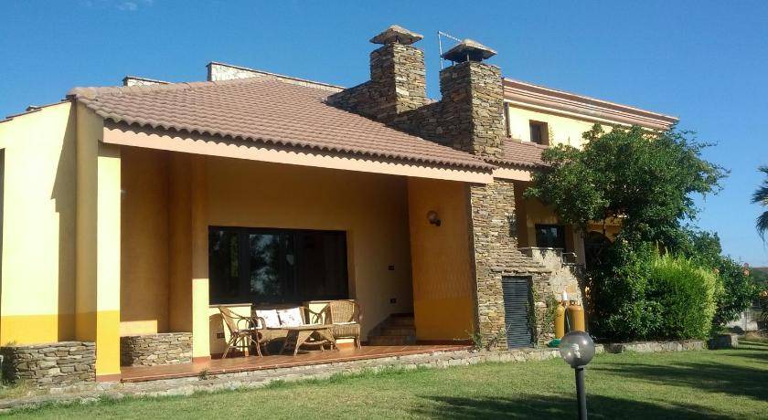 Is Molas House | 180 m² House ∙ 4 bedrooms ∙ 8 guests