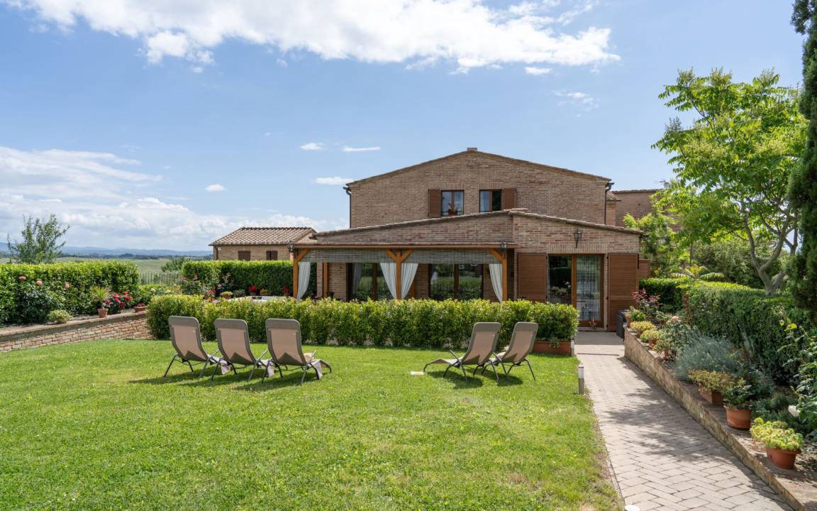 Siena House | 180 m² House ∙ 4 bedrooms ∙ 8 guests