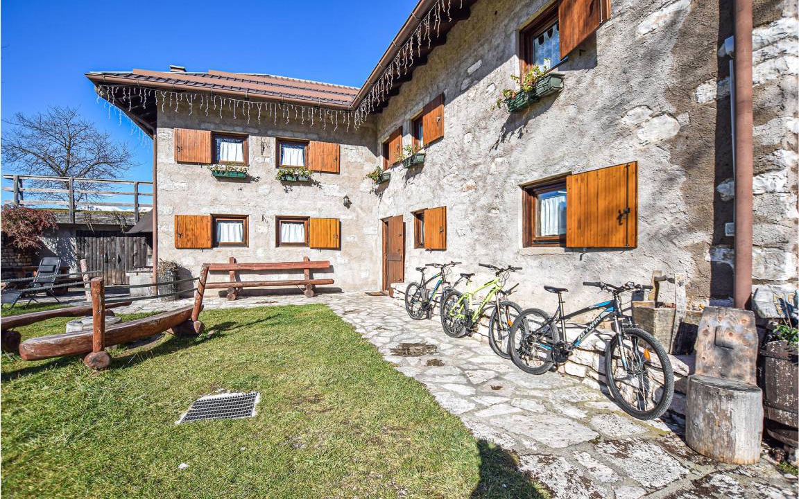 Castello Tesino House | 190 m² House ∙ 4 bedrooms ∙ 14 guests