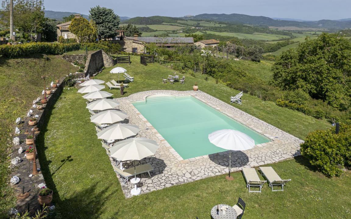 Radicondoli Apartment | 195 m² Apartment ∙ 4 bedrooms ∙ 8 guests