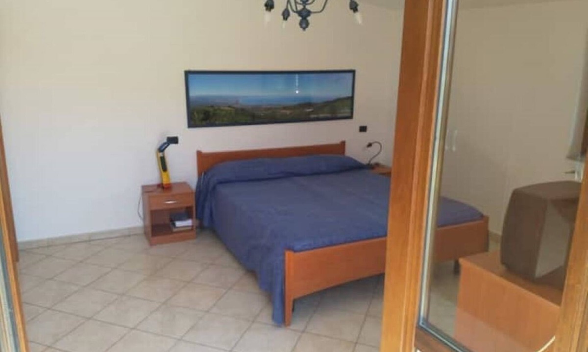 Gizzeria Apartment | 2 Bedroom Apartment in Lenzi