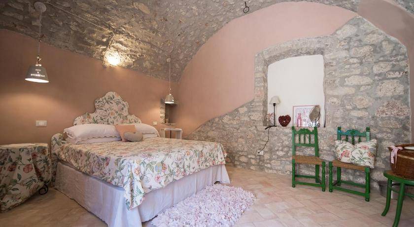 Sant'Anatolia di Narco Bed & Breakfast | 20 m² Bed and breakfast ∙ 2 guests