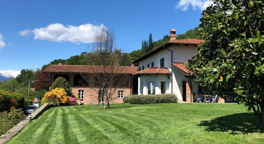Palazzo Canavese Bed & Breakfast | 20 m² Bed and breakfast ∙ 2 guests