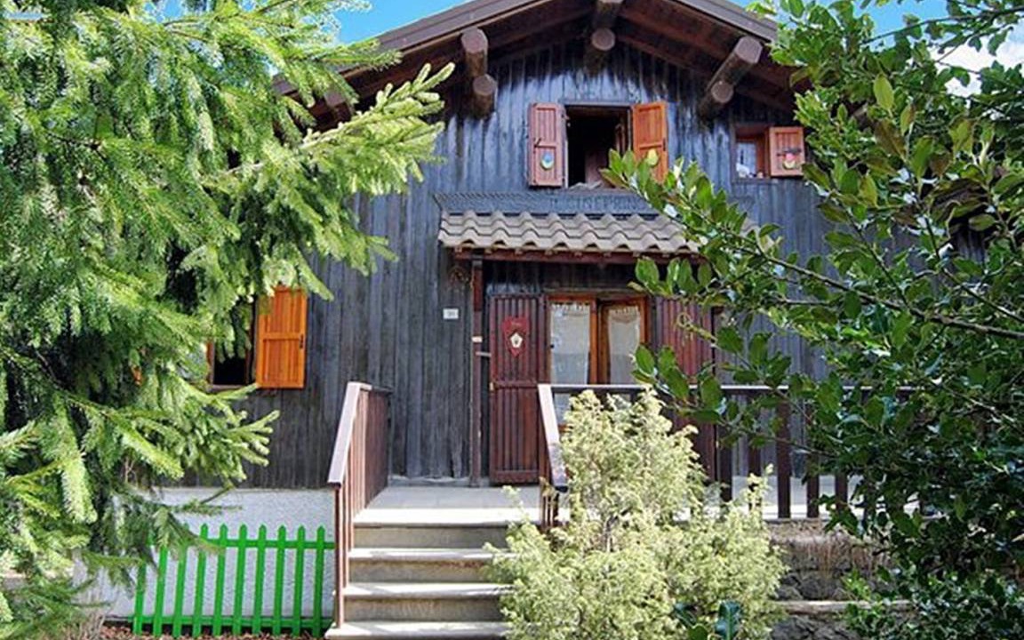 Montemignaio Ski Chalet | 200 m² Chalet ∙ 4 bedrooms ∙ 12 guests