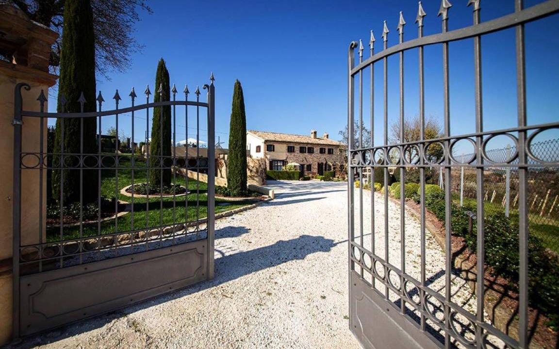 San Marcello Villa | 200 m² Villa ∙ 3 bedrooms ∙ 10 guests