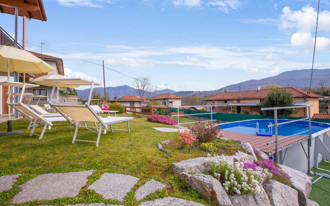 Besozzo Villa | 200 m² Villa ∙ 4 bedrooms ∙ 9 guests