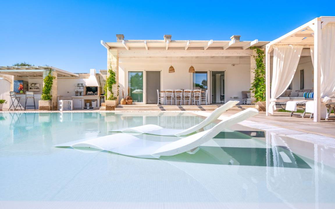 Carovigno Villa | 200 m² Villa ∙ 6 bedrooms ∙ 12 guests
