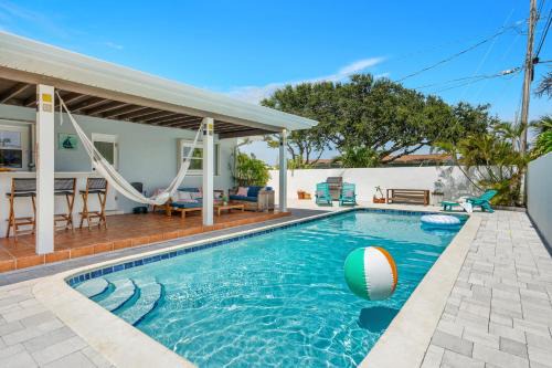 Seacoast Shores House | 201 Marion Street