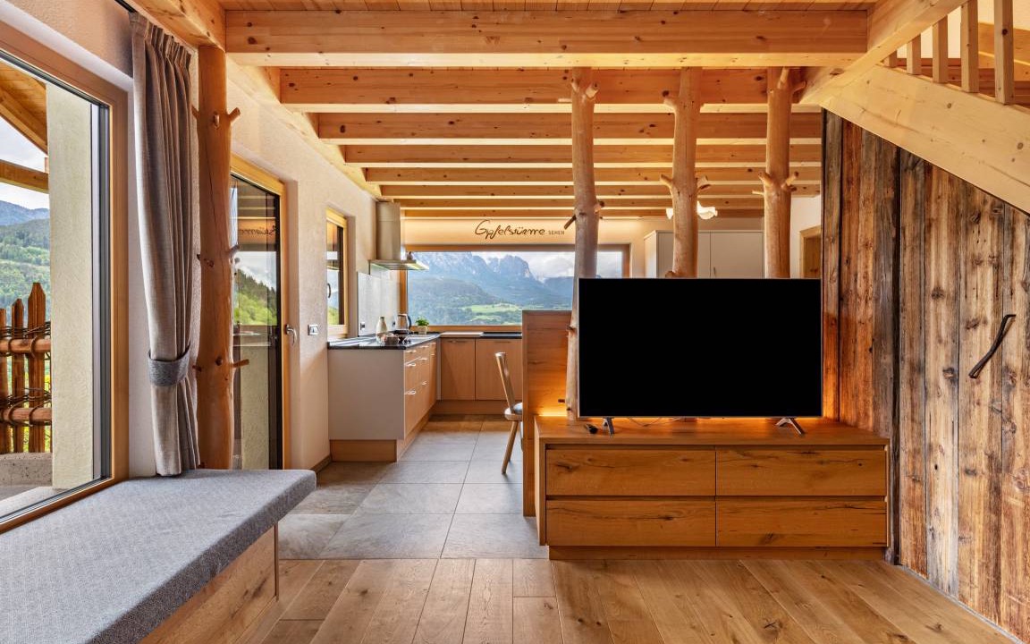 Barbiano Apartment | 220 m² Apartment ∙ 5 bedrooms ∙ 13 guests
