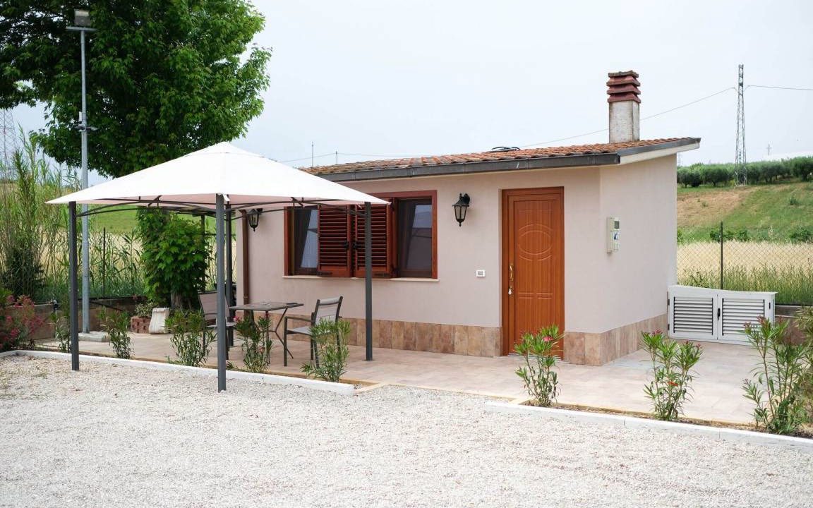 Roseto degli Abruzzi Villa | 240 m² Villa ∙ 3 bedrooms ∙ 6 guests
