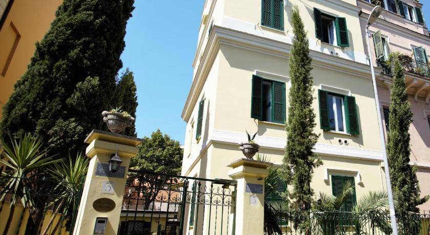 Quartiere XVII Trieste Bed & Breakfast | 25 m² Bed and breakfast ∙ 5 guests