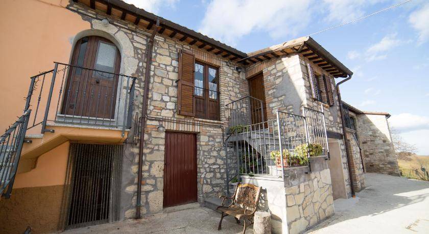 Montemonaco House | 25 m² Farmhouse ∙ 2 bedrooms ∙ 8 guests