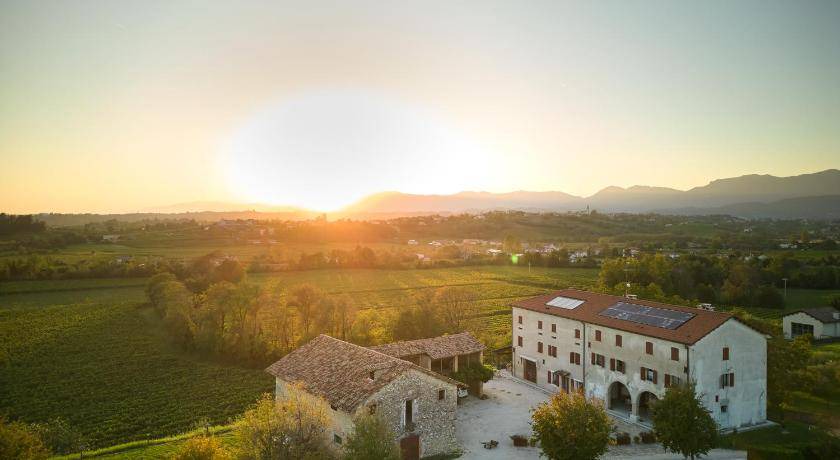 San Fior di Sopra House | 26 m² Farmhouse ∙ 3 guests