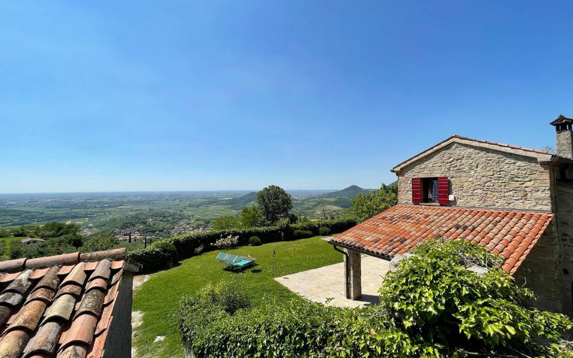 Arqua Petrarca Apartment | 270 m² Apartment ∙ 4 bedrooms ∙ 8 guests