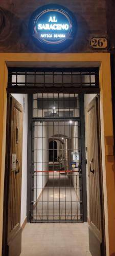 Ferrara Historic Centre Bed & Breakfast | 28 m² Bed and breakfast ∙ 4 guests