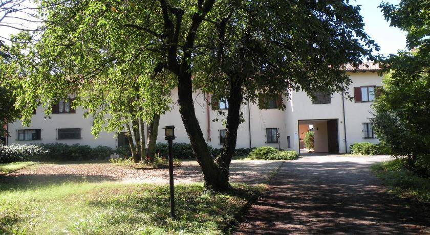 Madonna dell'Olmo Bed & Breakfast | 28 m² Bed and breakfast ∙ 5 guests