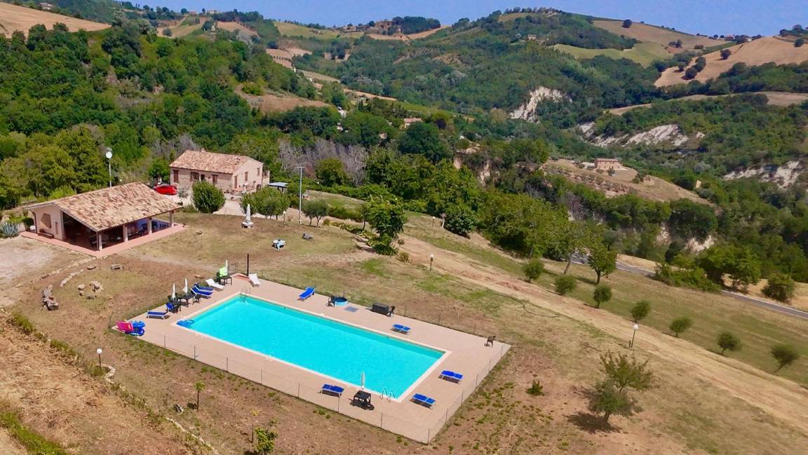 Montelparo House | 280 m² House ∙ 4 bedrooms ∙ 10 guests