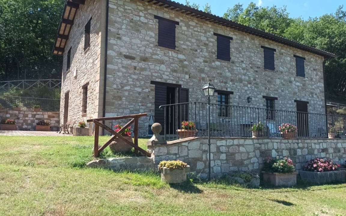Serrapetrona House | 280 m² House ∙ 6 bedrooms ∙ 12 guests