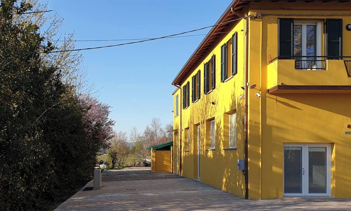 Castel San Pietro Terme Apartment | 3 lofts for 9 people, Abete 3p, Noce 4p, Rovere 2p