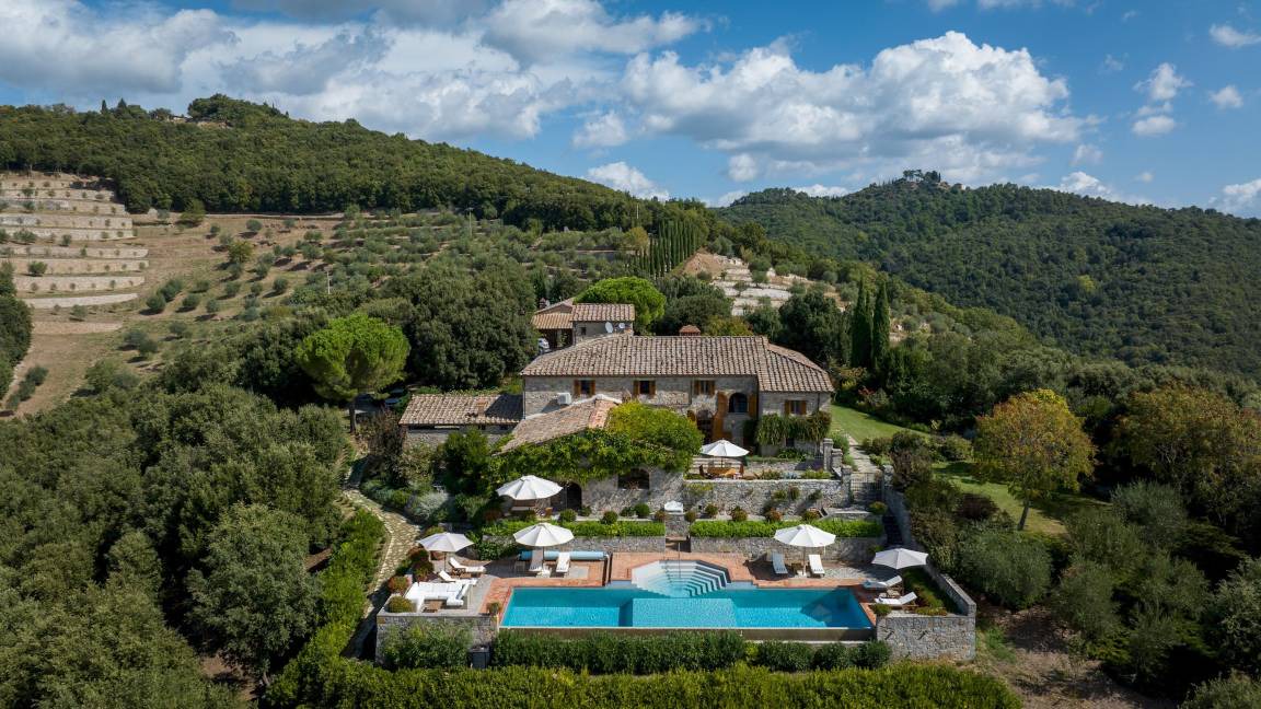 Castelnuovo Berardenga Villa | 300 m² Villa ∙ 6 bedrooms ∙ 12 guests