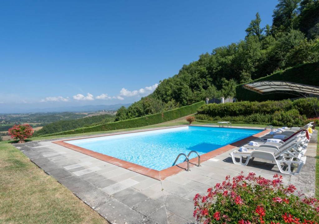Dicomano House | 300 m² Farmhouse ∙ 4 bedrooms ∙ 10 guests