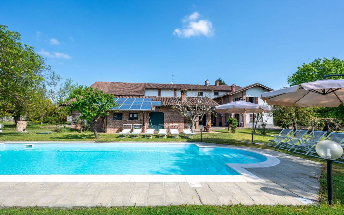 Basaluzzo House | 300 m² House ∙ 1 bedroom ∙ 9 guests