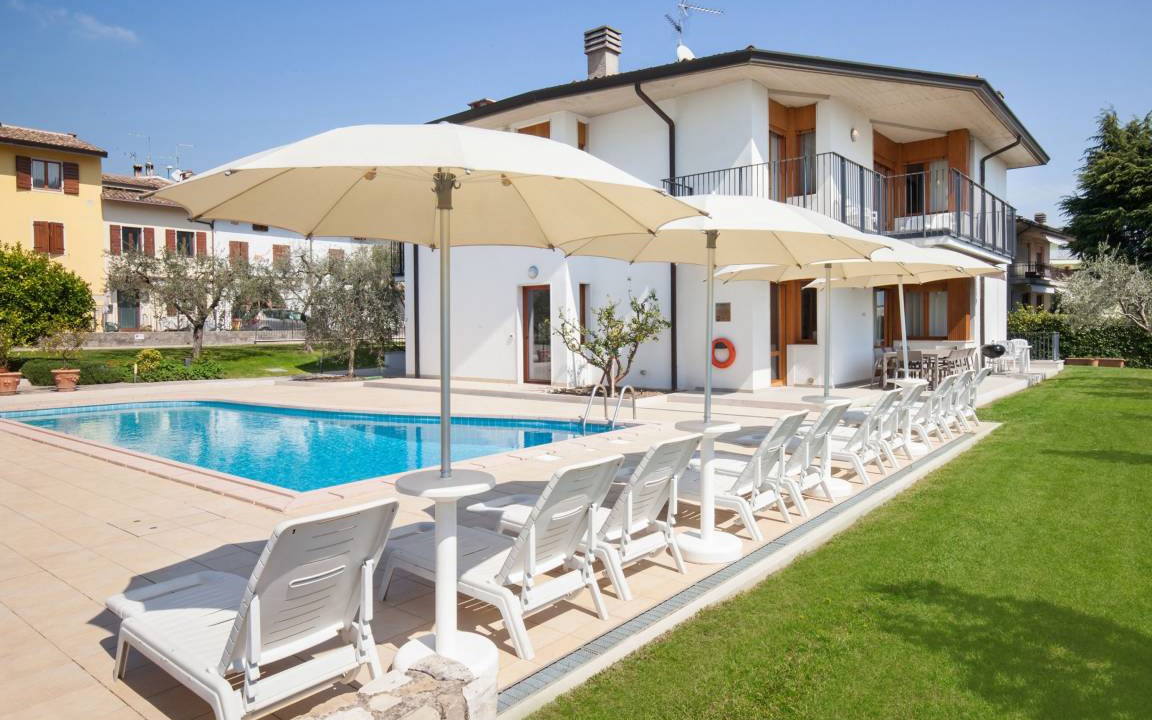 Garda Villa | 300 m² Villa ∙ 5 bedrooms ∙ 10 guests