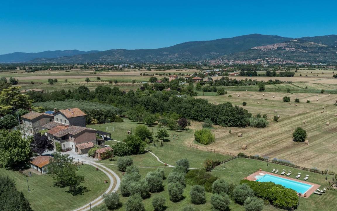 Cortona Villa | 310 m² Villa ∙ 9 bedrooms ∙ 22 guests