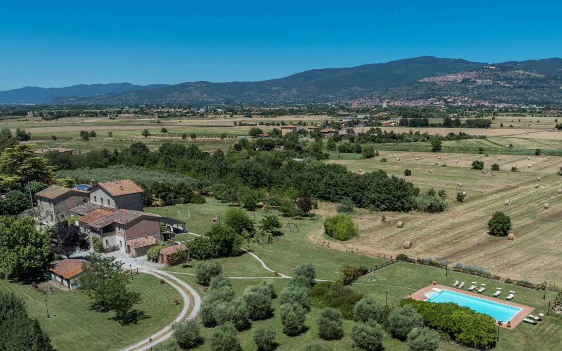 Cortona Villa | 310 m² Villa ∙ 9 bedrooms ∙ 22 guests
