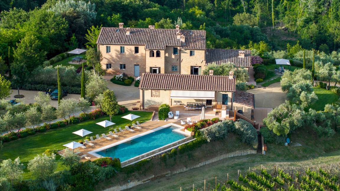 Siena Villa | 340 m² Villa ∙ 8 bedrooms ∙ 16 guests