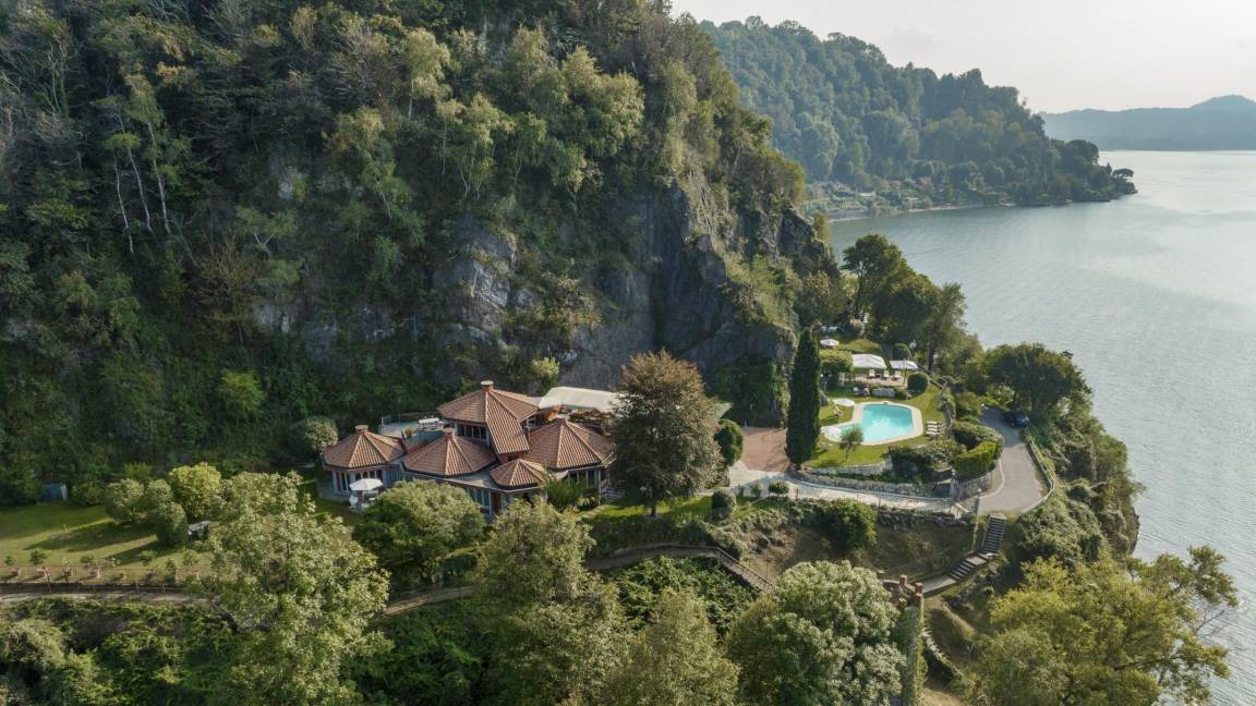 Ispra Villa | 350 m² Villa ∙ 4 bedrooms ∙ 8 guests