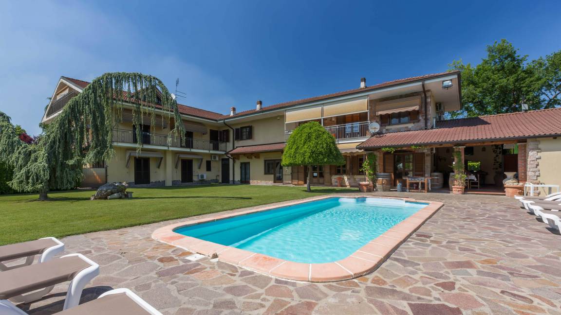 Bruno Villa | 350 m² Villa ∙ 5 bedrooms ∙ 10 guests