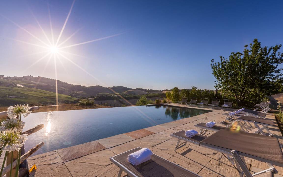 Ripatransone Villa | 350 m² Villa ∙ 6 bedrooms ∙ 14 guests