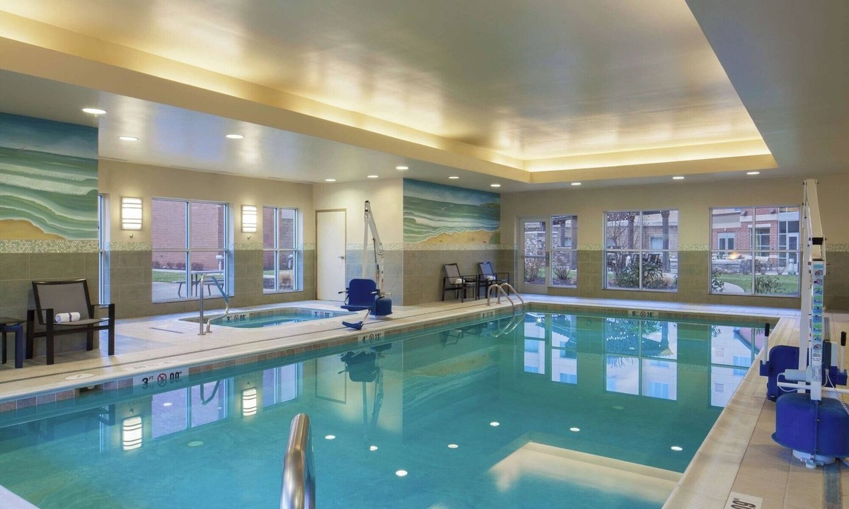 Canonsburg Hotel | 4 Bright & Modern Two-Queen Studio – Perfect for Family or Friends